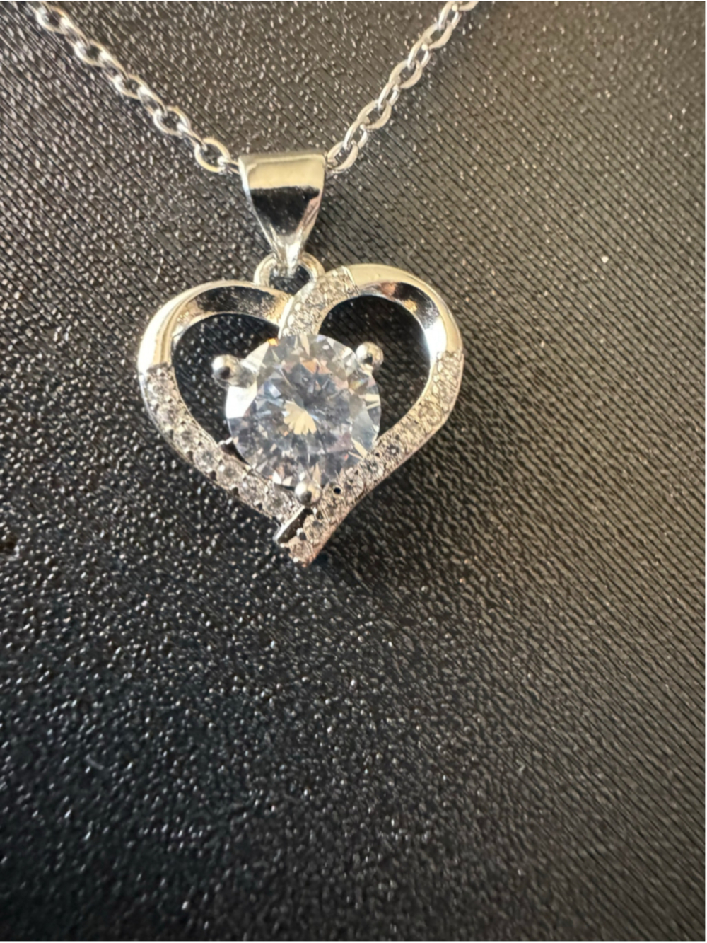 Moissanite Heart Necklace Sterling Silver 925 - Brand New - Picture 3 of 3